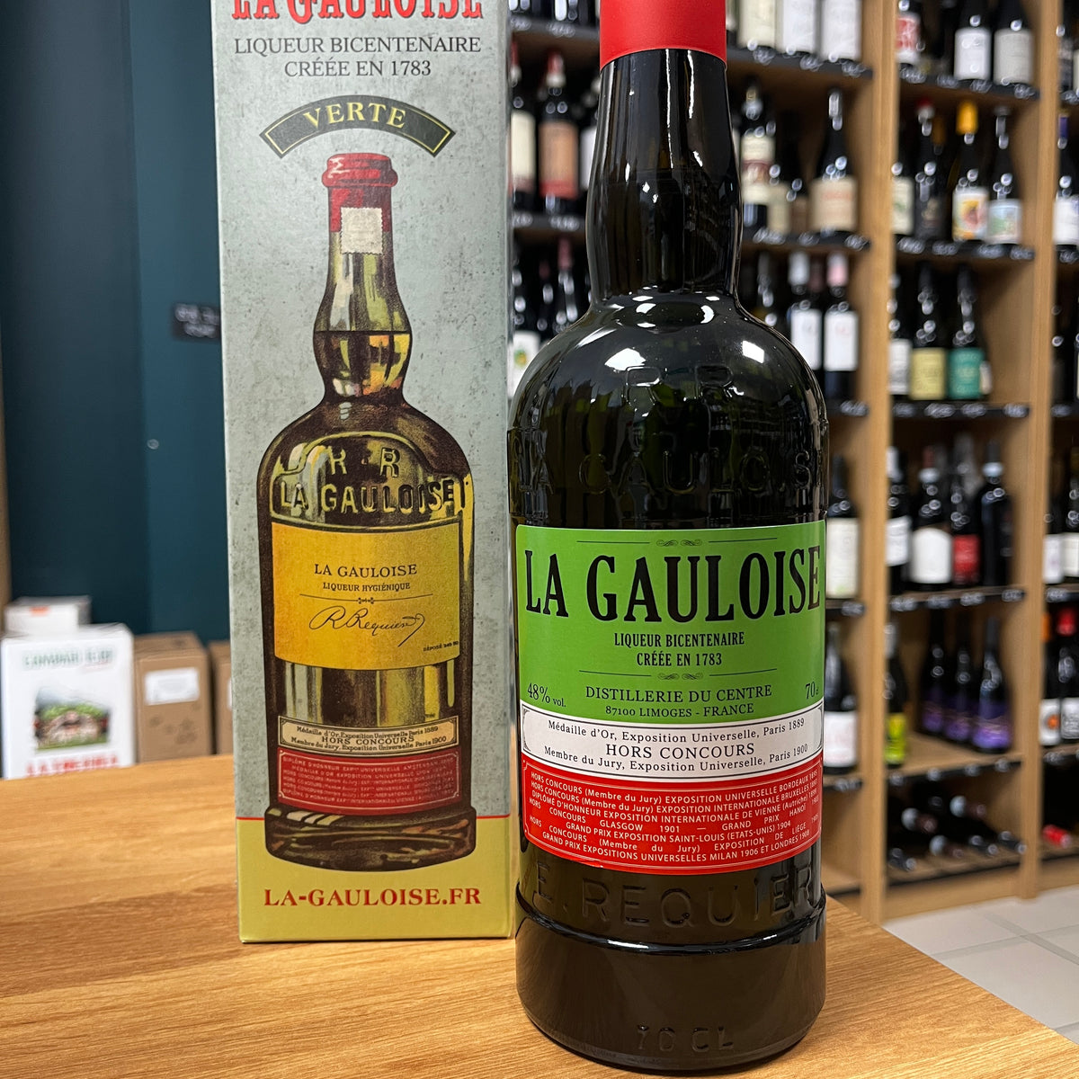 Bouteille et étui La Gauloise Verte, liqueur de plantes 48 %, Distillerie du Centre à Limoges