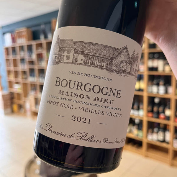 Bouteille de Bourgogne Pinot Noir Vieilles Vignes – Domaine Maison Dieu, AOC Bourgogne