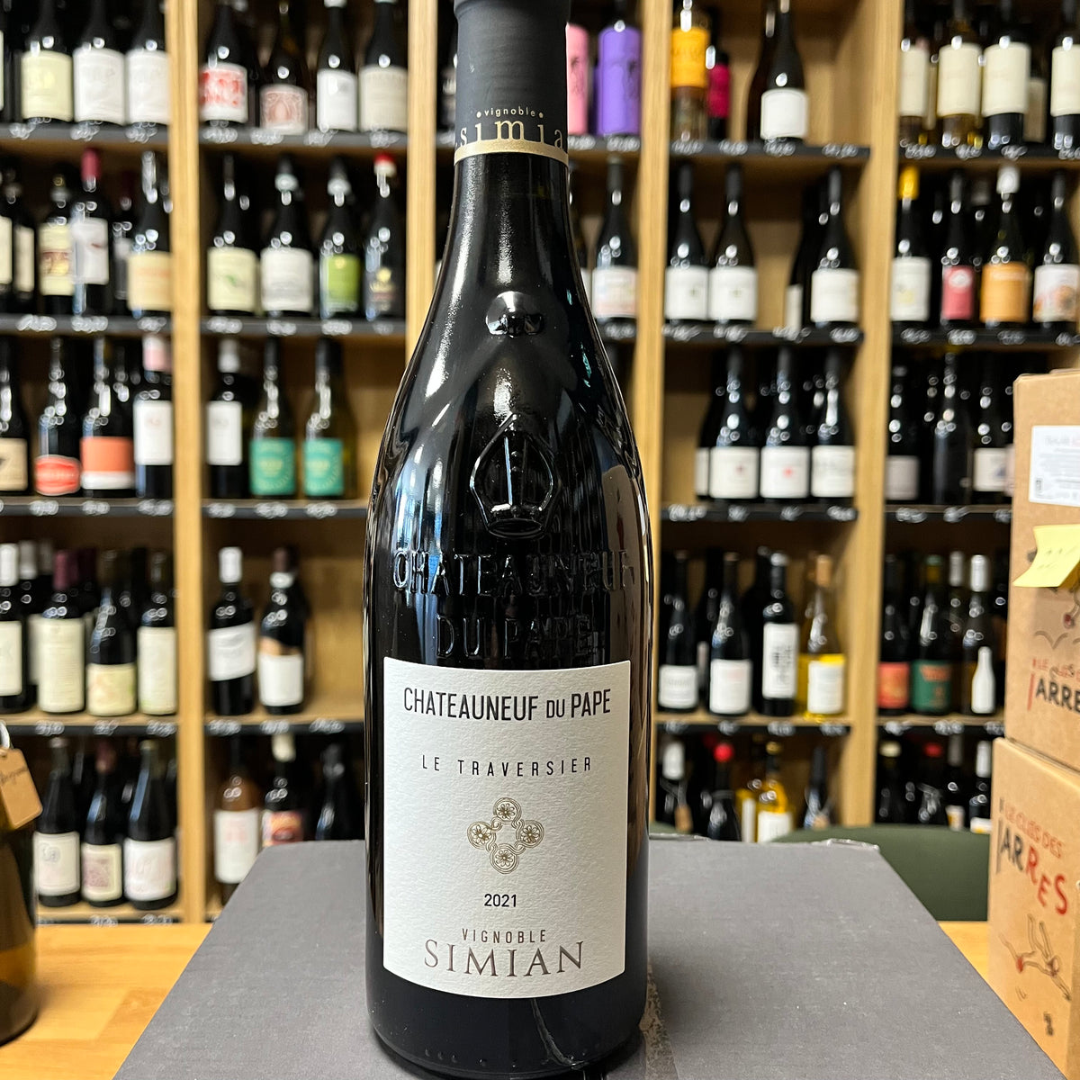 Bouteille de Le Traversier 2021 – Château Simian, AOC Châteauneuf-du-Pape