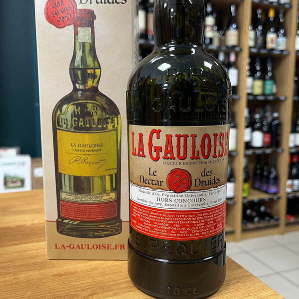 Bouteille et étui La Gauloise Le Nectar des Druides, liqueur de plantes 45 %, cuvée des 240 ans